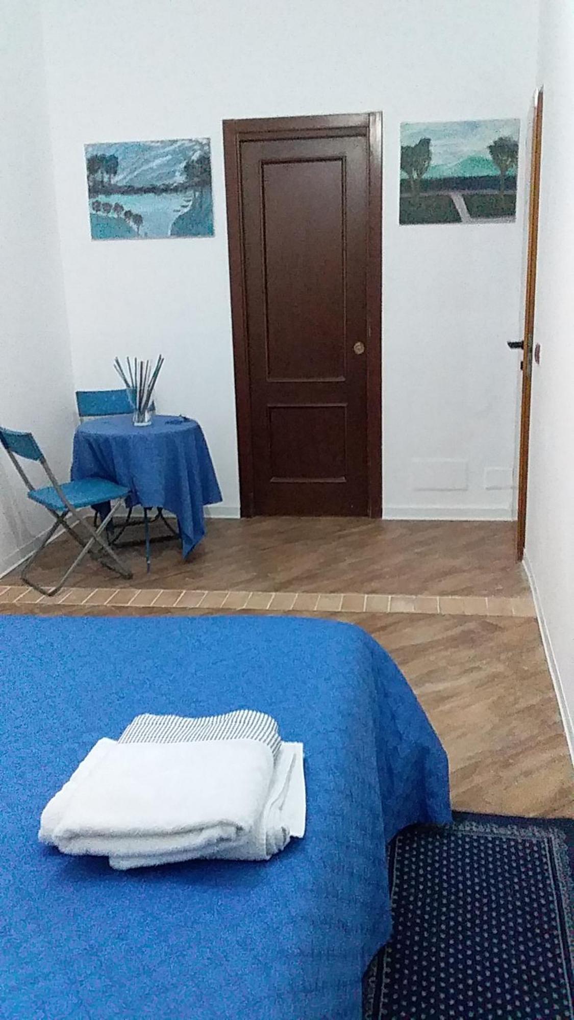 Vacanze Da Angela - Orto Botanico Наполи Стая снимка
